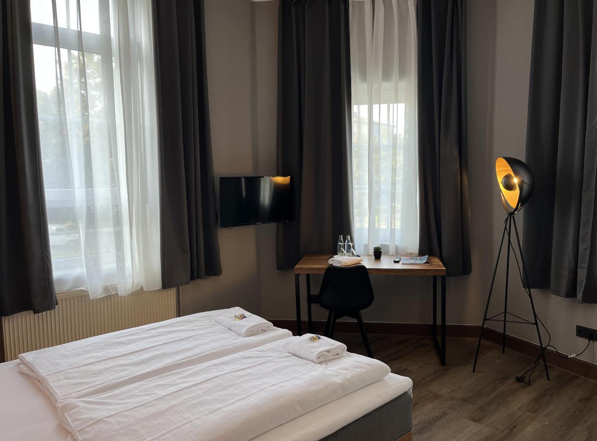 Hotel Restaurant Zum Loewen Duisburg Luaran gambar