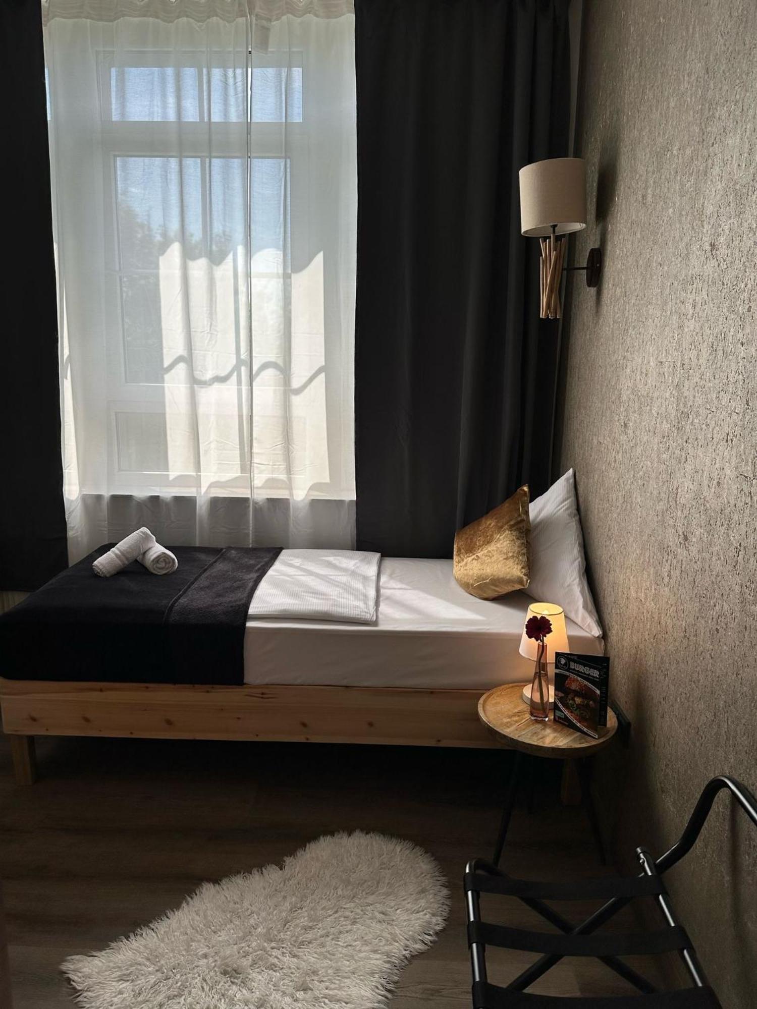 Hotel Restaurant Zum Loewen Duisburg Luaran gambar