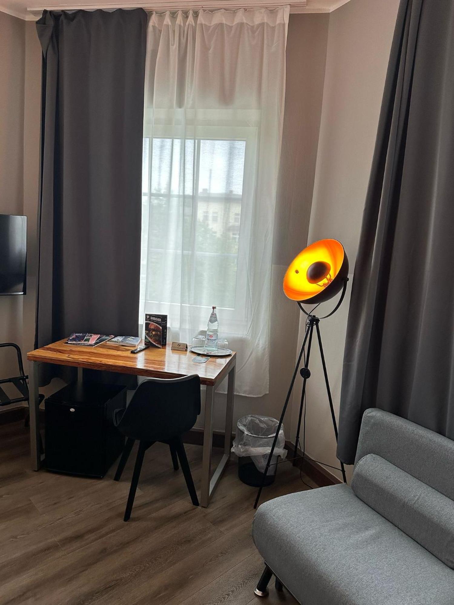 Hotel Restaurant Zum Loewen Duisburg Luaran gambar