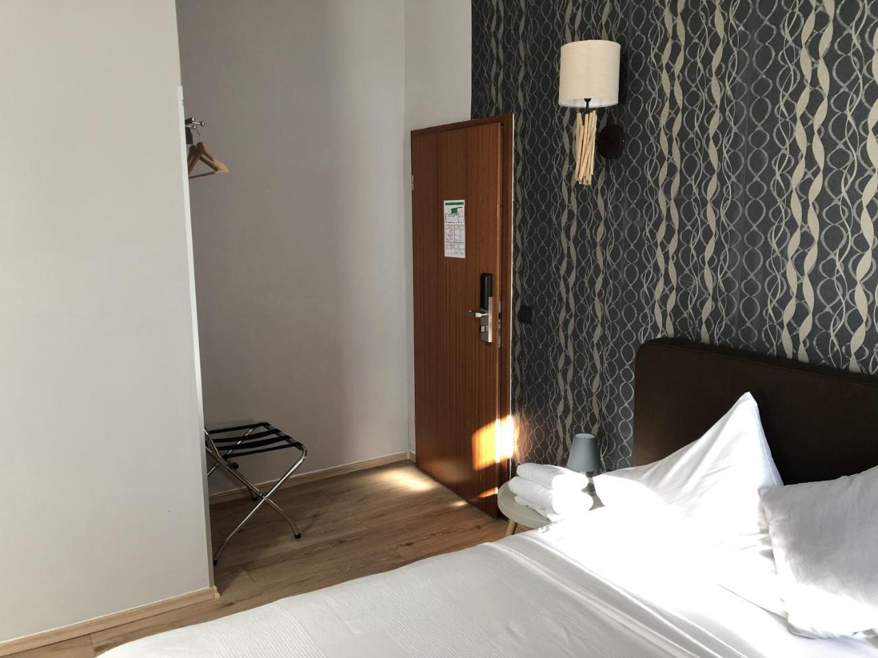 Hotel Restaurant Zum Loewen Duisburg Luaran gambar
