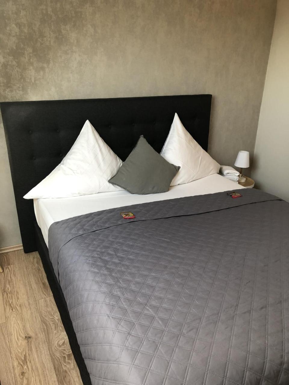 Hotel Restaurant Zum Loewen Duisburg Luaran gambar
